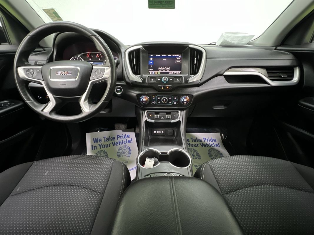 Used 2024 GMC Terrain SLE w/ Driver Convenience Package FWD image 18