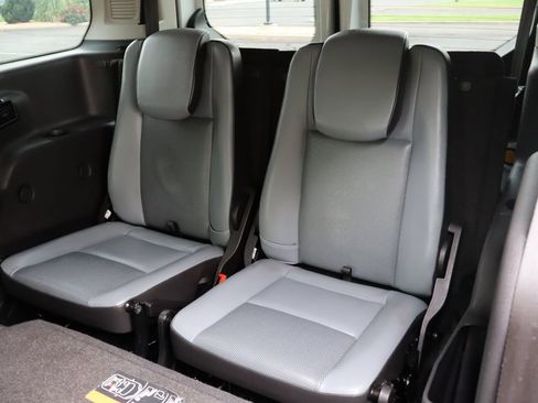 Used 2017 Ford Transit Connect XL FWD image 21