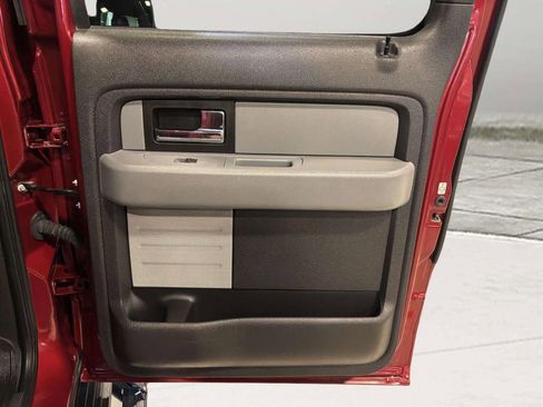 Used 2013 Ford F150 XLT w/ XLT Chrome Pkg image 21