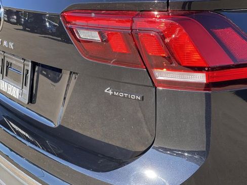 Used 2023 Volkswagen Tiguan SE image 30