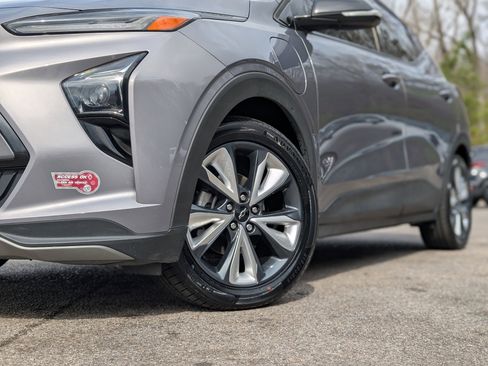 Used 2023 Chevrolet Bolt EUV LT w/ Convenience Package image 33