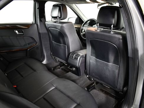 Used 2013 Mercedes-Benz E 350 Sedan image 21