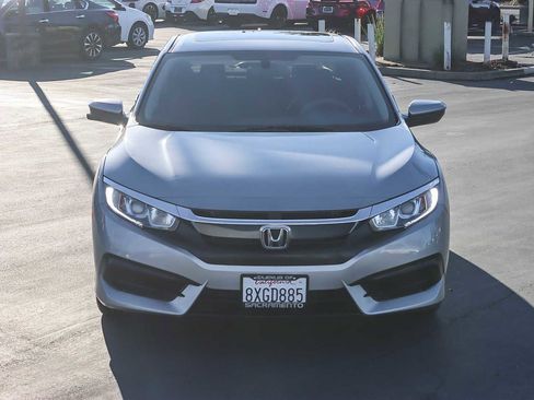Used 2018 Honda Civic EX image 6