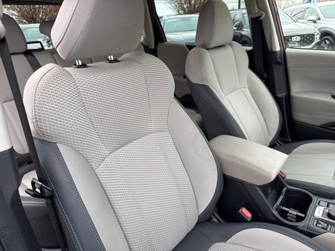 Used 2020 Subaru Forester Premium image 27
