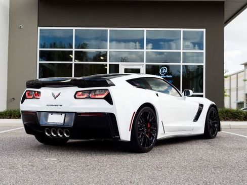 Used 2018 Chevrolet Corvette Z06 image 3
