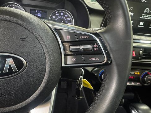 Used 2019 Kia Forte S w/ S Premium Package image 9