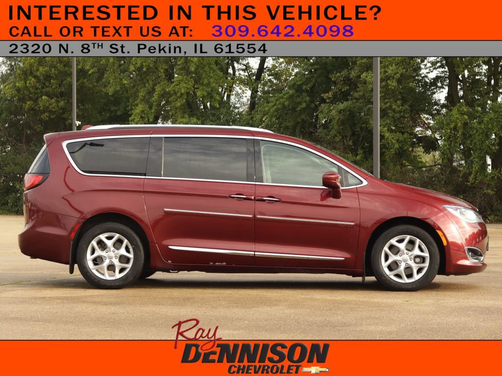 Used 2017 Chrysler Pacifica Touring-L Plus w/ Tire & Wheel Group FWD image 8