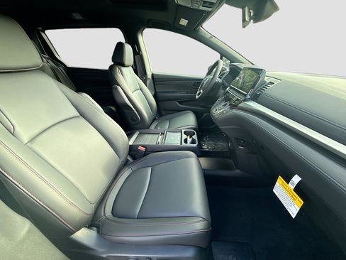 New 2026 Honda Odyssey Sport-L image 24
