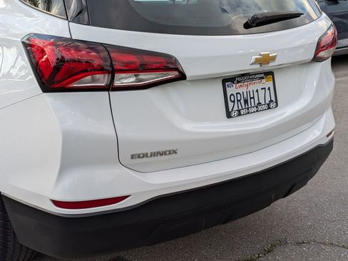 Used 2022 Chevrolet Equinox LS image 11