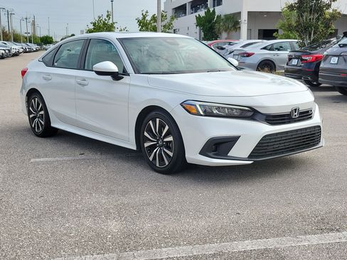 Used 2024 Honda Civic EX image 31