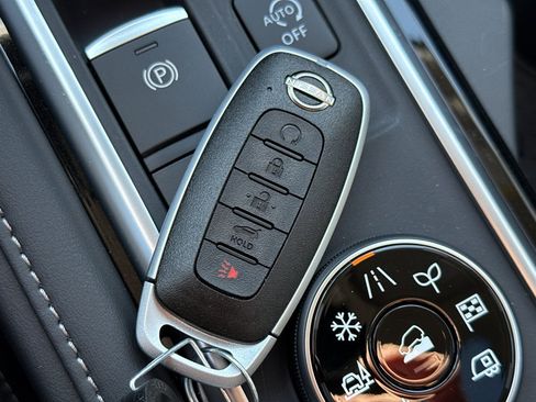 New 2026 Nissan Pathfinder SL w/ SL Premium Package image 37