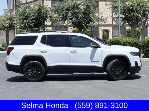Used 2022 GMC Acadia SLE w/ Driver Convenience Package FWD image 4