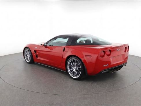 Used 2010 Chevrolet Corvette ZR1 w/ Preferred Equipment Group RWD image 5