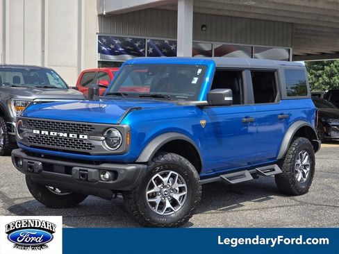 Used 2023 Ford Bronco Badlands AWD/4WD image 1