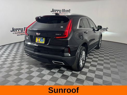 Used 2025 Cadillac XT4 Premium Luxury image 6