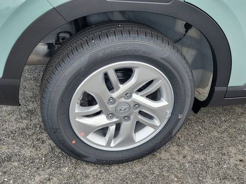 New 2026 Hyundai Venue SE image 24