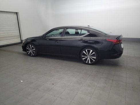 Used 2019 Nissan Altima 2.0 SR image 3