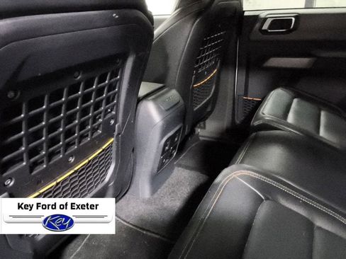 Used 2023 Ford Bronco Badlands w/ Sasquatch Package AWD/4WD image 24