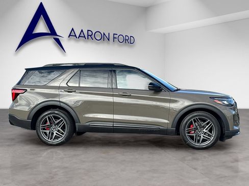 New 2026 Ford Explorer ST w/ Sun And Sound Package image 7