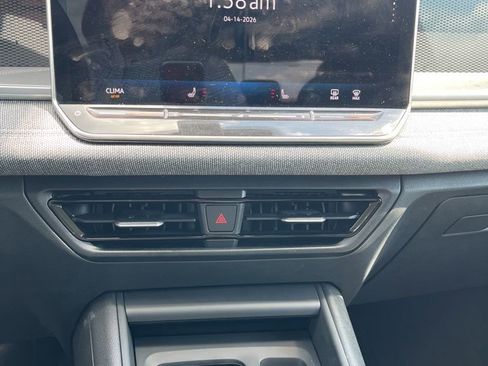 Used 2025 Volkswagen Tiguan S image 21