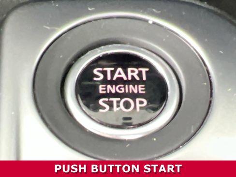 Used 2025 Nissan Sentra SR image 11