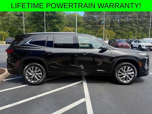 Used 2025 Buick Enclave Preferred FWD image 4