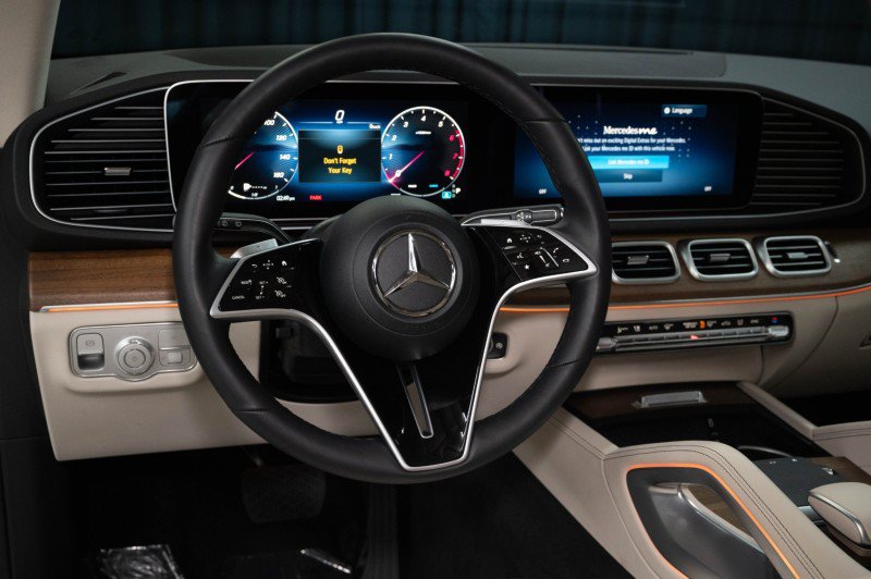 Certified 2026 Mercedes-Benz GLE 450 4MATIC image 17