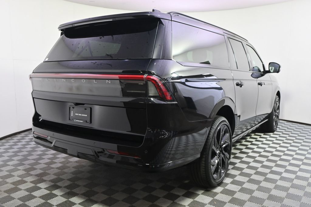 New 2027 Lincoln Navigator L Reserve w/ Jet Appearance Package AWD/4WD image 6