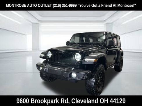 Used 2024 Jeep Wrangler Unlimited Sport AWD/4WD image 2