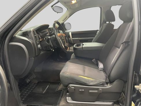 Used 2011 Chevrolet Silverado 1500 LT w/ All-Star Edition AWD/4WD image 13