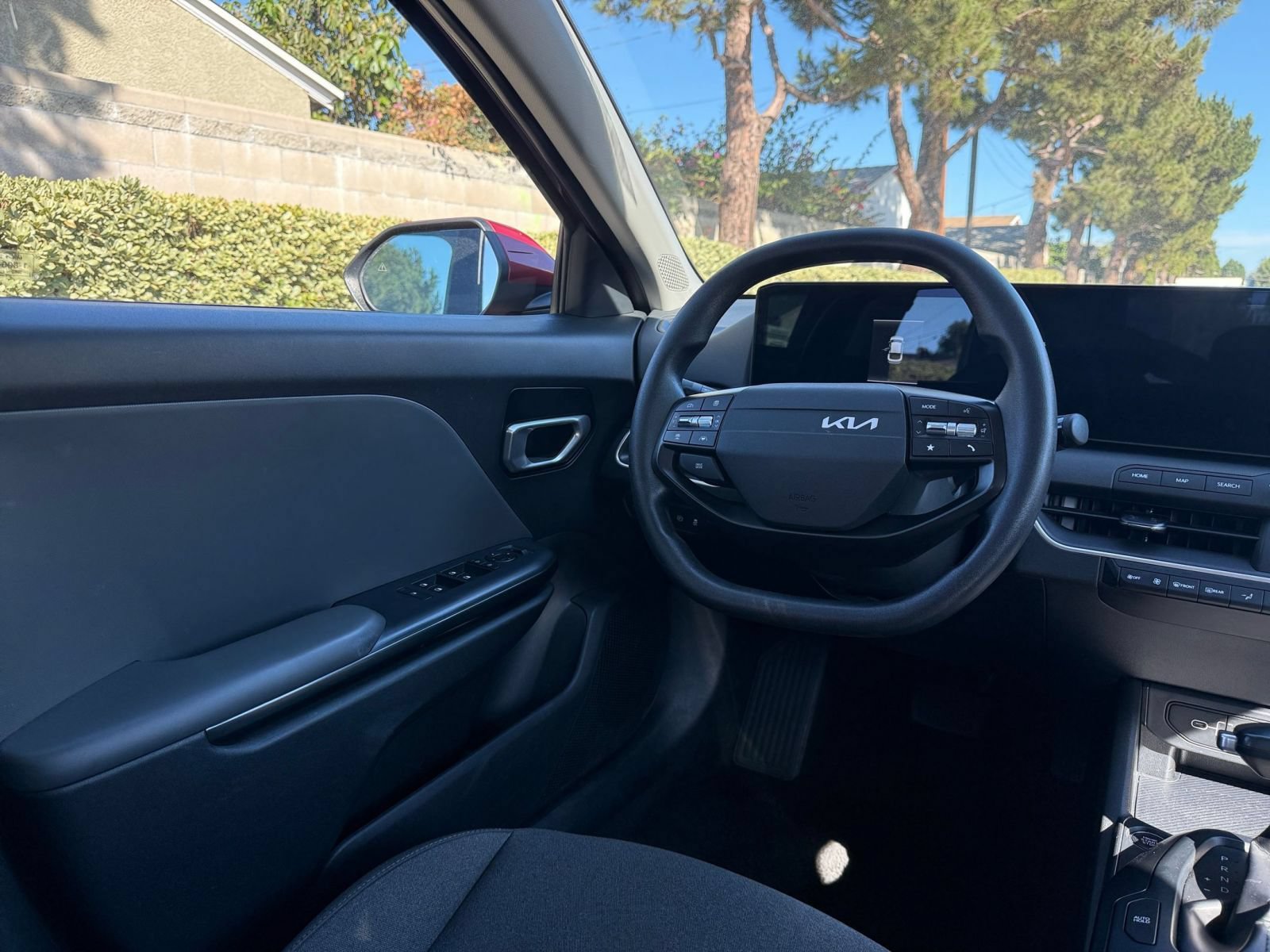 Used 2025 Kia K4 FWD image 31