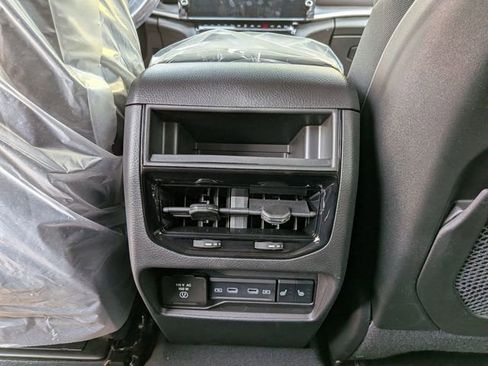 New 2026 Jeep Grand Cherokee Limited AWD/4WD image 14