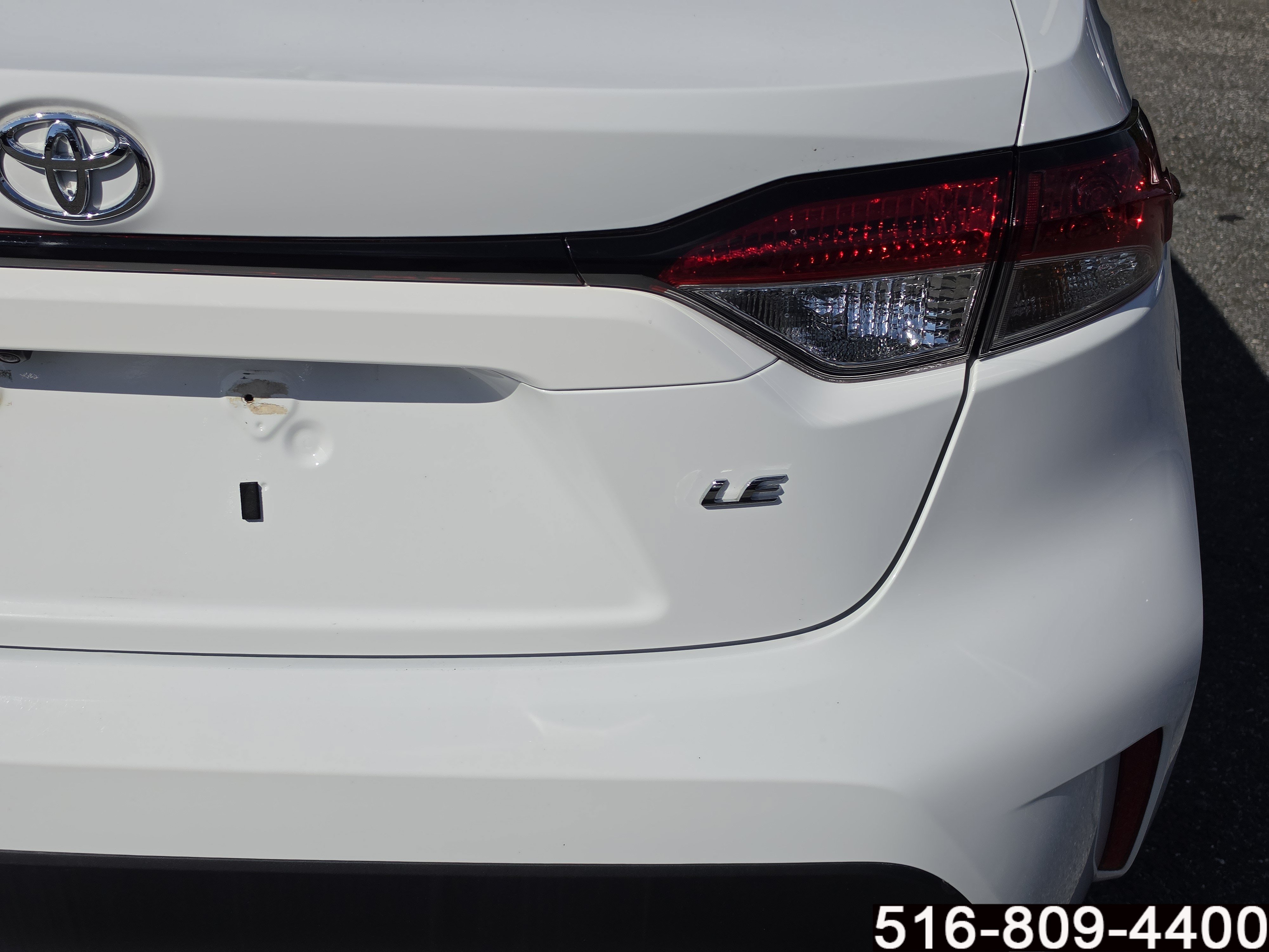 Used 2020 Toyota Corolla LE FWD image 30