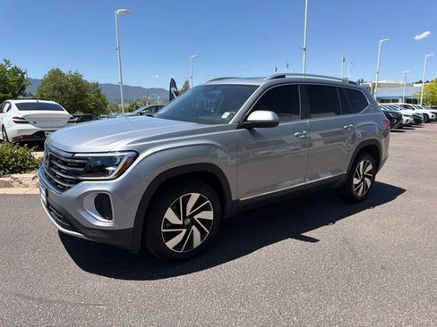 Certified 2025 Volkswagen Atlas SEL AWD/4WD image 3
