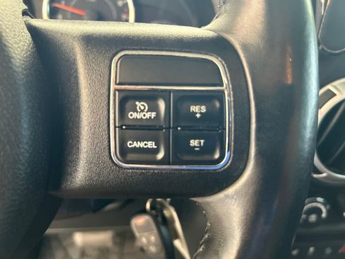 Used 2012 Jeep Wrangler Unlimited Rubicon w/ Connectivity Group AWD/4WD image 44