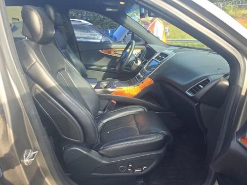 Used 2016 Lincoln MKX Reserve w/ Luxury Package image 10