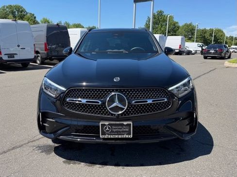 Used 2026 Mercedes-Benz GLC 300 4MATIC image 2