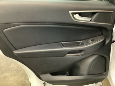 Used 2022 Ford Edge SEL AWD/4WD image 21