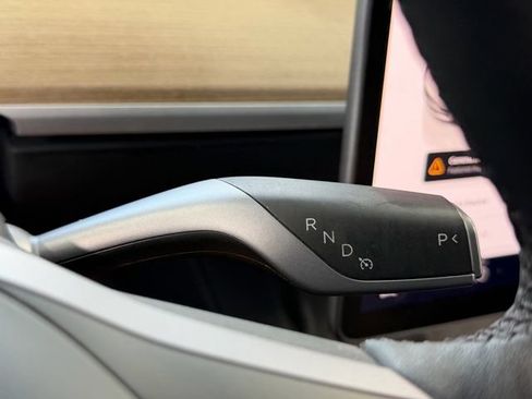 Used 2023 Tesla Model 3 Standard Range RWD image 19