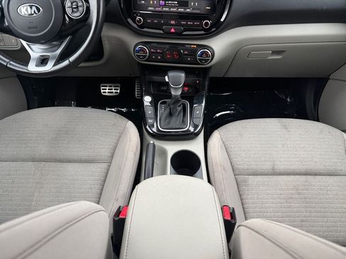 Used 2021 Kia Soul EX FWD image 12