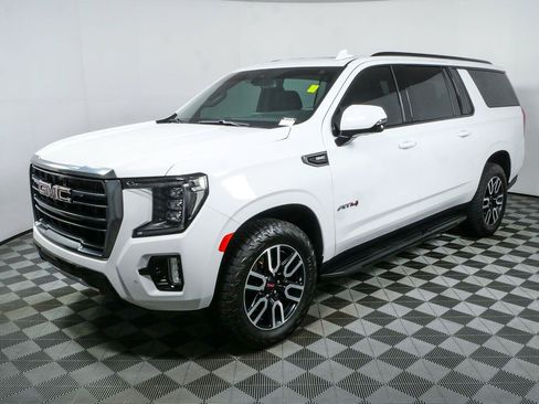 Used 2021 GMC Yukon XL AT4 w/ Technology Package AWD/4WD image 27
