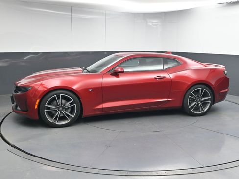 Used 2021 Chevrolet Camaro LT w/ RS Package image 5