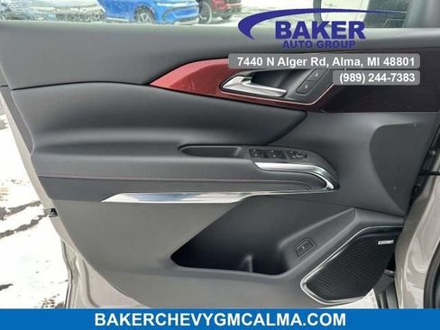 New 2026 Chevrolet Traverse Z71 w/ Enhanced Driving Package AWD/4WD image 7