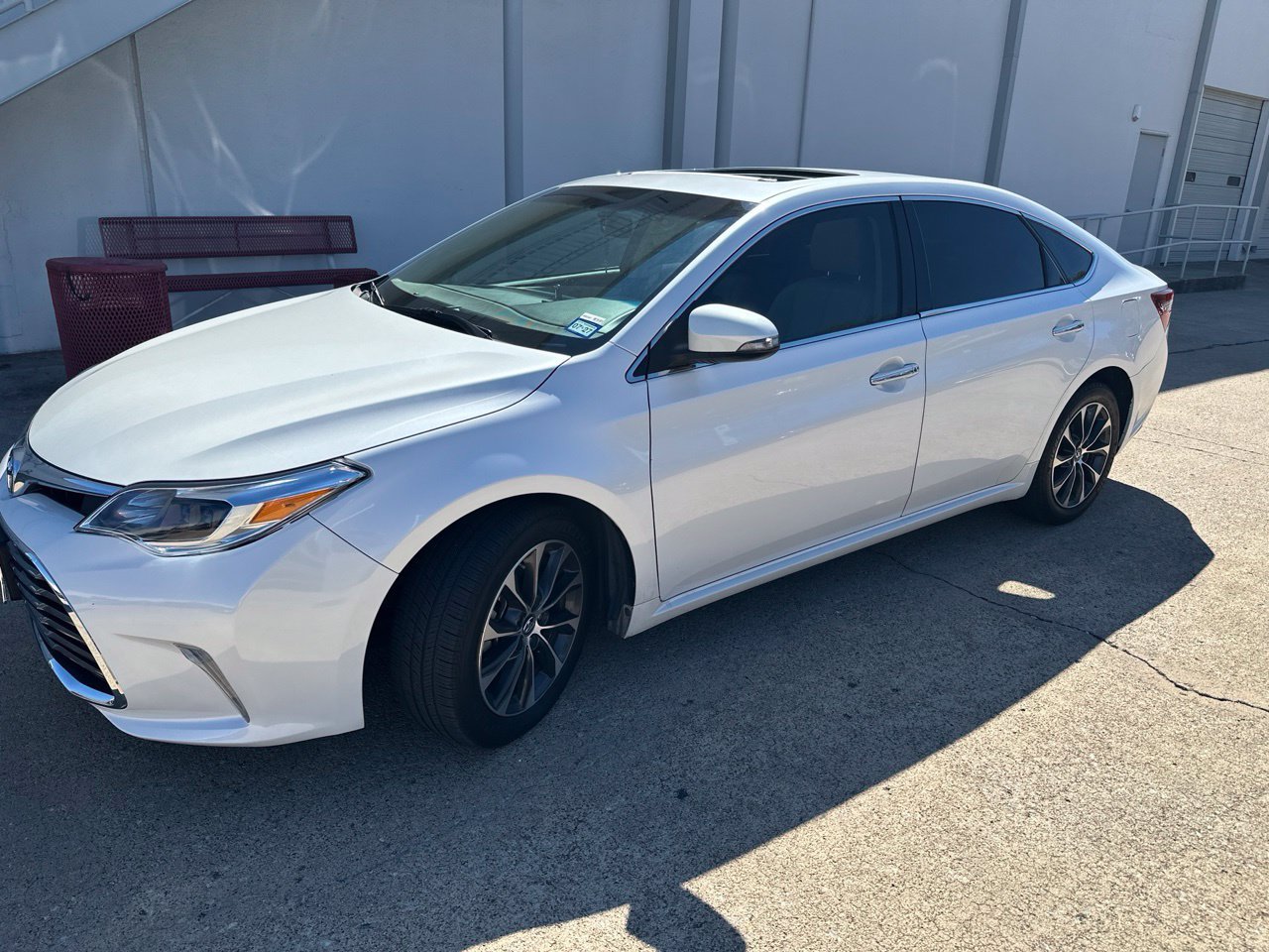 Used 2016 Toyota Avalon XLE Plus FWD image 3