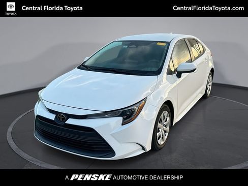 Used 2023 Toyota Corolla LE FWD image 1