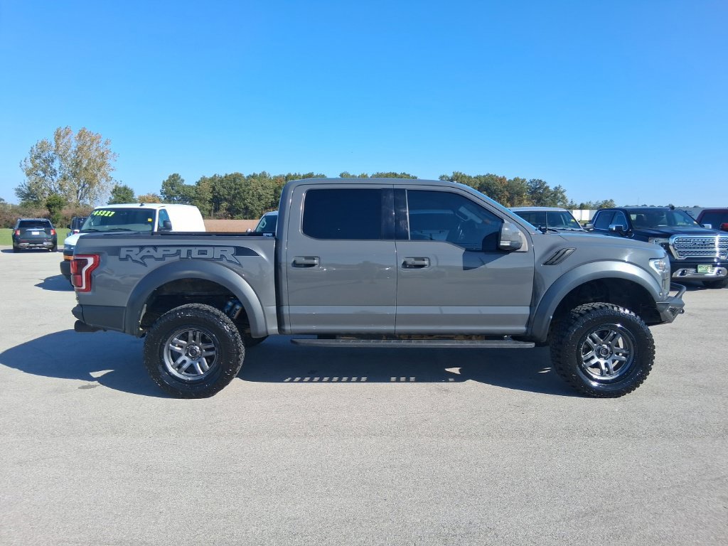 Used 2018 Ford F150 Raptor w/ Equipment Group 802A Luxury AWD/4WD image 13
