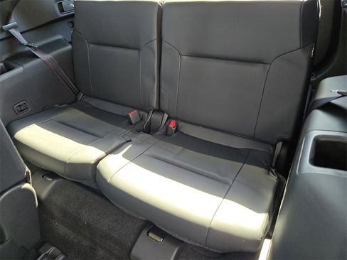 New 2025 Mitsubishi Outlander SEL image 23