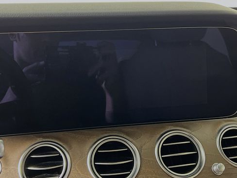 Used 2022 Mercedes-Benz E 350 Sedan w/ AMG Line Exterior image 27