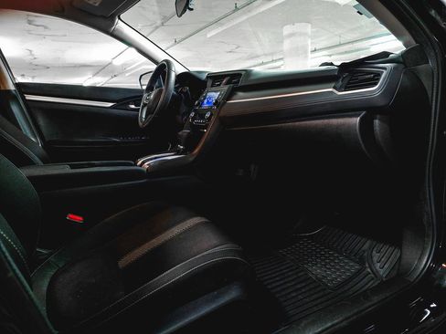 Used 2018 Honda Civic LX image 32