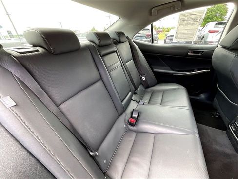 Used 2017 Lexus IS 200t w/ Premium Package RWD image 15
